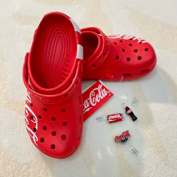 NWT Classic Coca-Cola X Crocs Clogs Red M5 W7 and M6 W8 & 3 Authentic Jibbitz - Picture 9 of 16